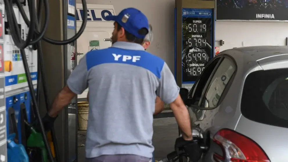 YPF dispuso un aumento en naftas y gasoil